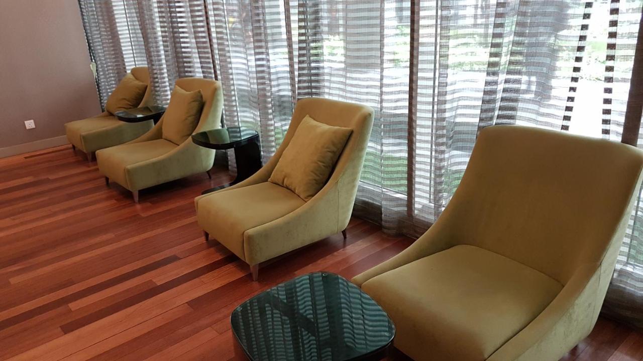 Starsbed Klcc Skyview Roof Pool Hostel กัวลาลัมเปอร์ ภายนอก รูปภาพ